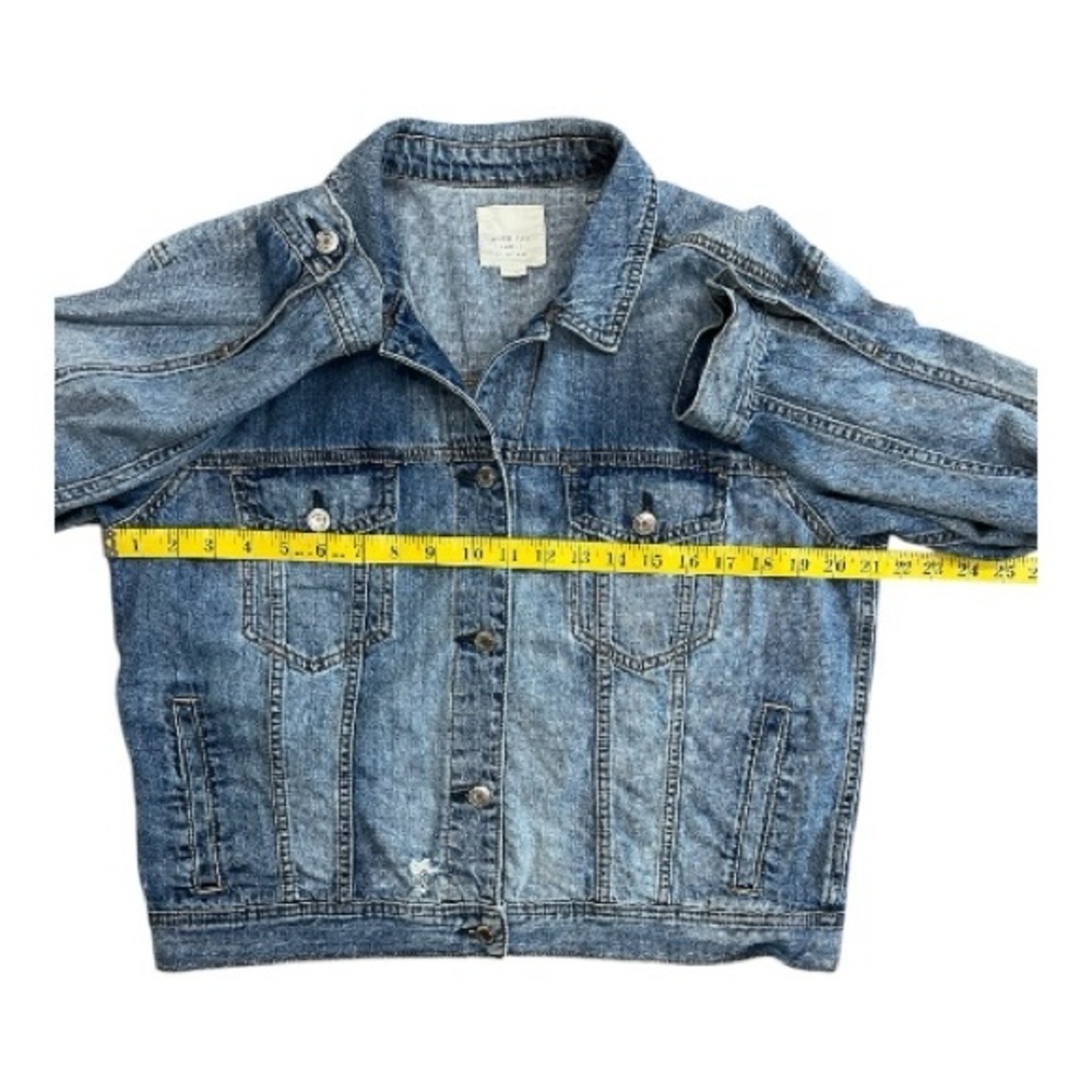 Distressed American Eagle Denim/Jean Jacket Size L Women - Picture 6 of 9